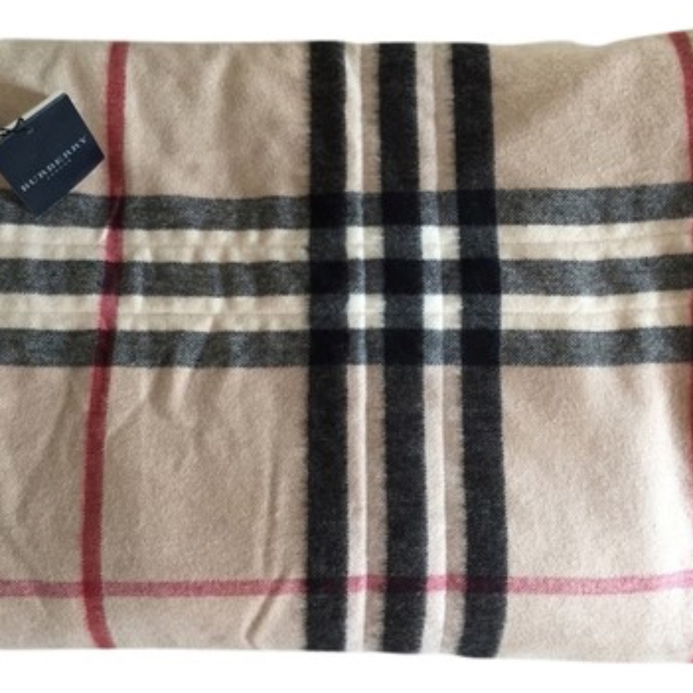 SOLD Burberry Novacheck Silk and Cashmere Blanket